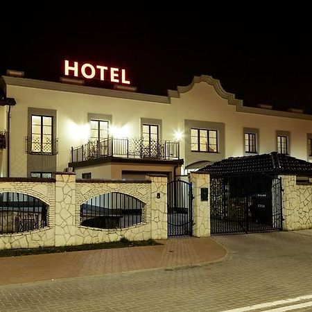 Hotel Notabene Świdnik Kültér fotó