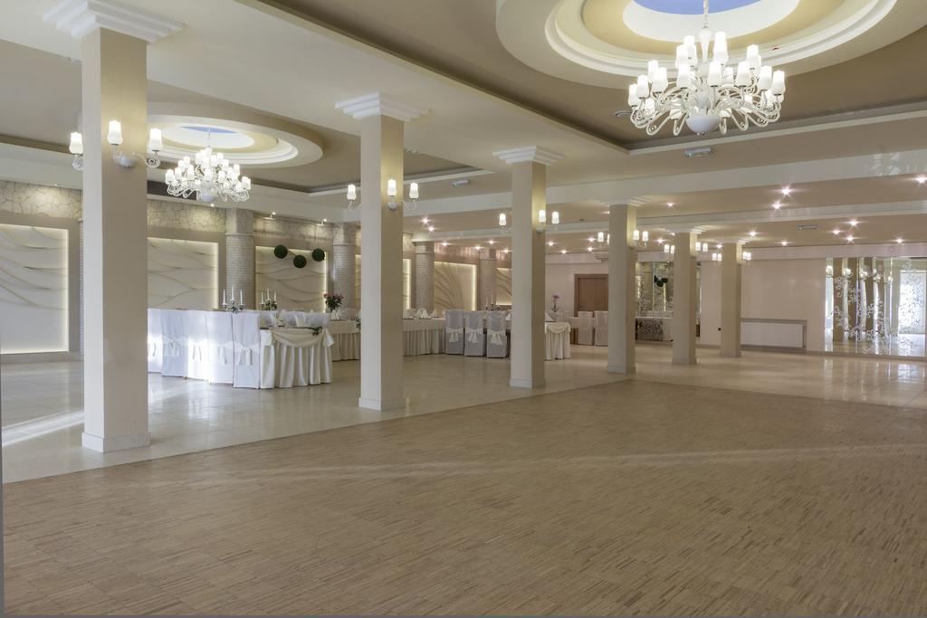 Hotel Notabene Świdnik Kültér fotó