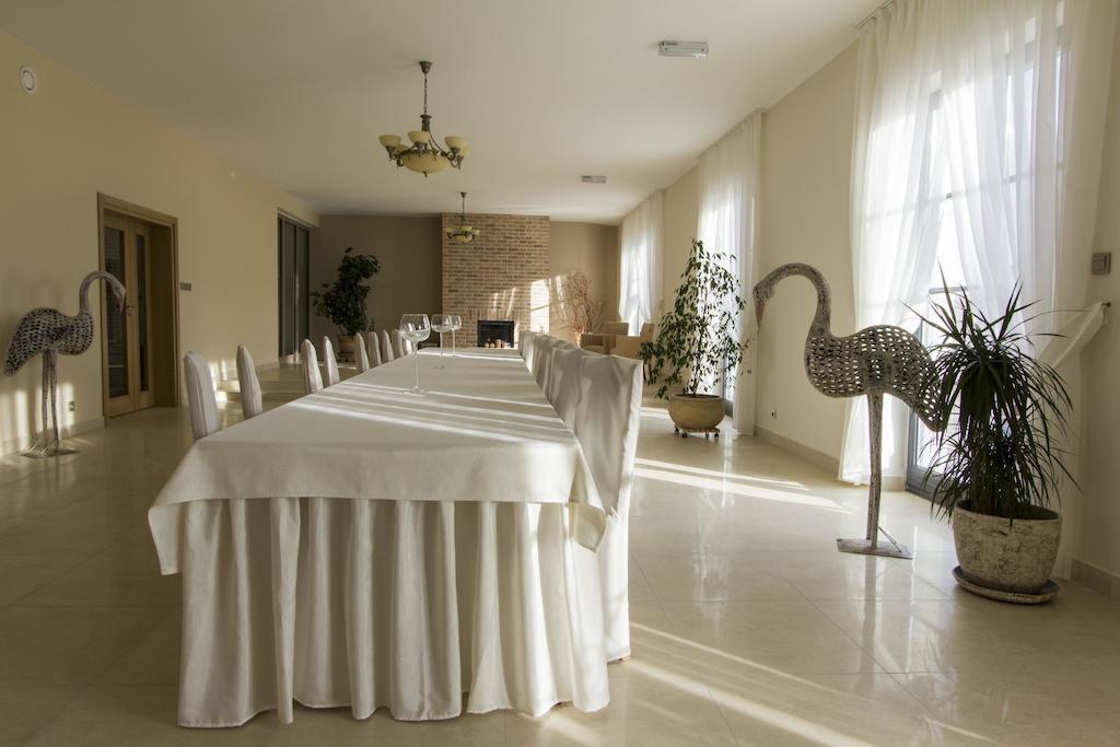 Hotel Notabene Świdnik Kültér fotó