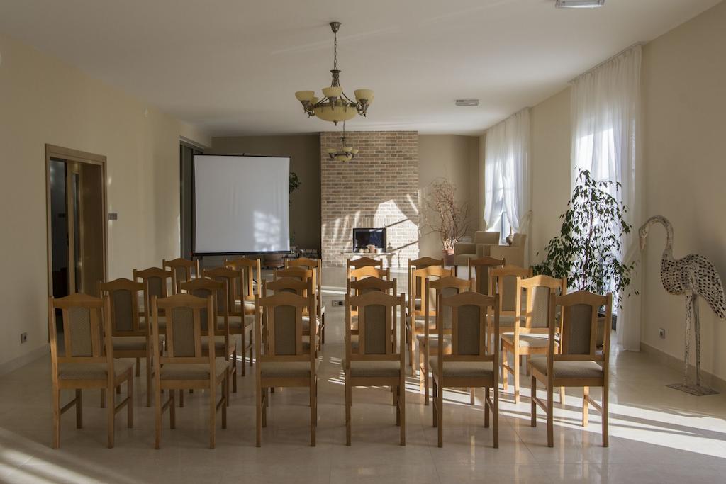Hotel Notabene Świdnik Kültér fotó