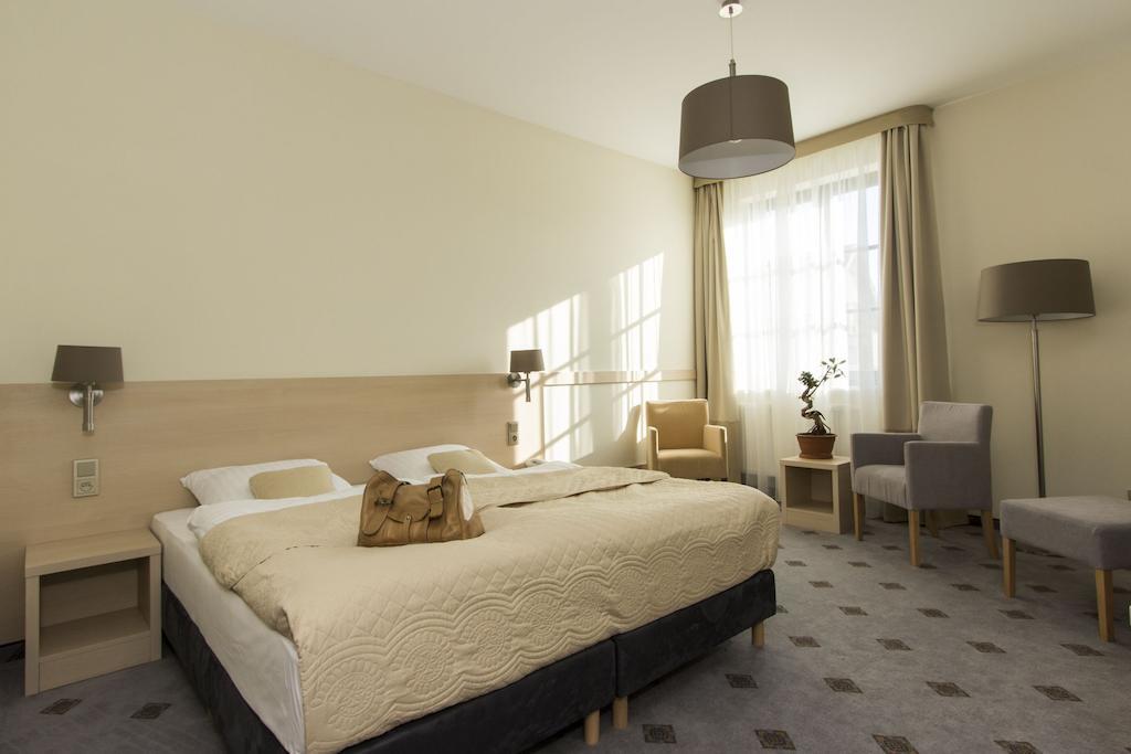 Hotel Notabene Świdnik Szoba fotó